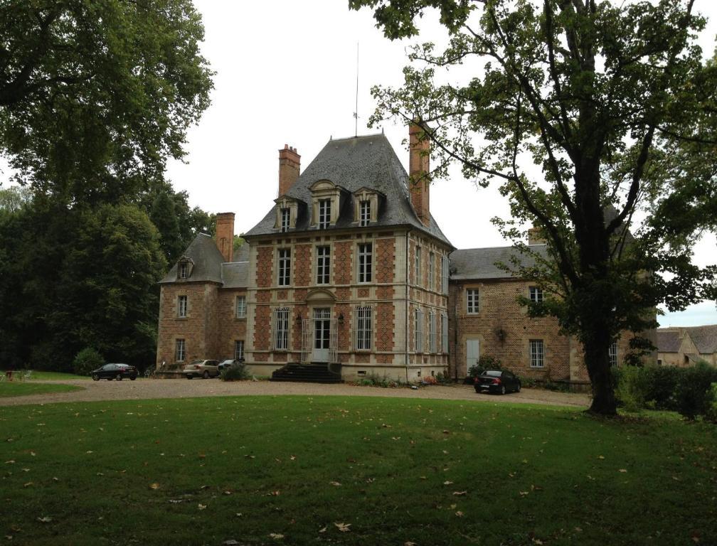 Chateau De Villars Villeneuve-sur-Allier Bagian luar foto
